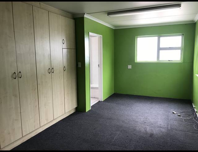 2,060M² FACTORY TO LET IN ELSIES RIVER INDUSTRIAL